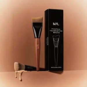 Fishtail Foundation Brush Box